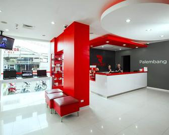 Red Planet Palembang - Palembang - Resepsiyon