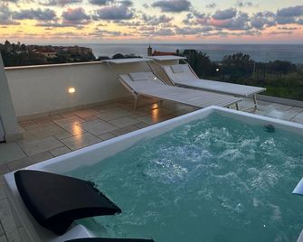 Aurantia - Mediterranean Tale - Tropea