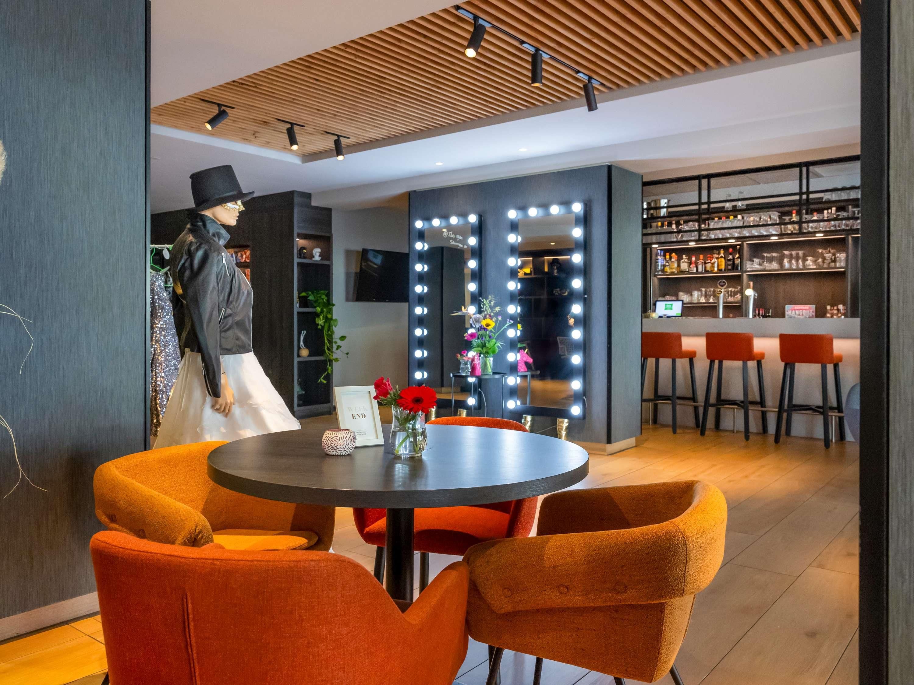 ibis Styles Den Haag Scheveningen - La Haya - Bar