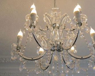 Trivelles Belforte Hotel , Sale, Manchester - M33 2ae - Sale