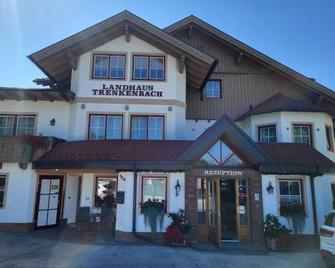 Hotel Garni Landhaus Trenkenbach - Schladming - Edificio