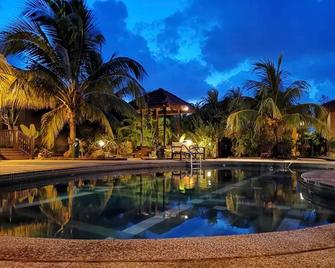 Ulek Beach Resort - Dungun - Pool