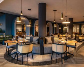 Mövenpick Hotel Windhoek - Windhoek - Restaurante