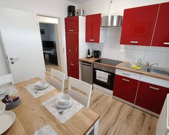 Deluxe Apartment 5 - Am Rathaus 4 - Landstuhl - Küche