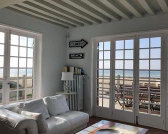 Typical Norman house on the beach - sea view - big garden - perfect location - Benerville-sur-Mer - Wohnzimmer