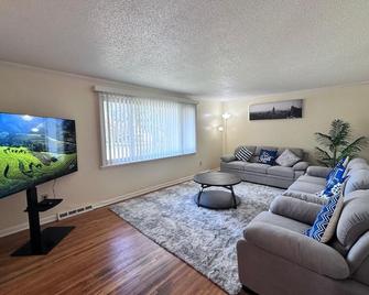 Sweet home - Cheektowaga - Living room