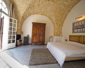 Château D'arpaillargues - Teritoria - Arpaillargues-et-Aureillac - Habitación