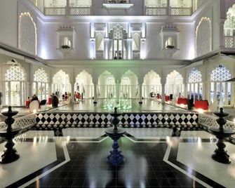 Chloe Gallery - Ciudad Ho Chi Minh