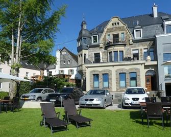 Mosel Palais - Urzig - Budynek