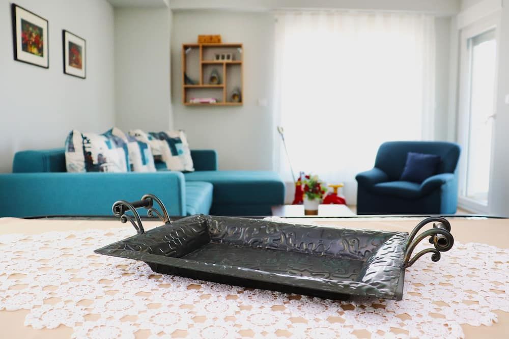 Foxxy Apartments - Skopje - Olohuone