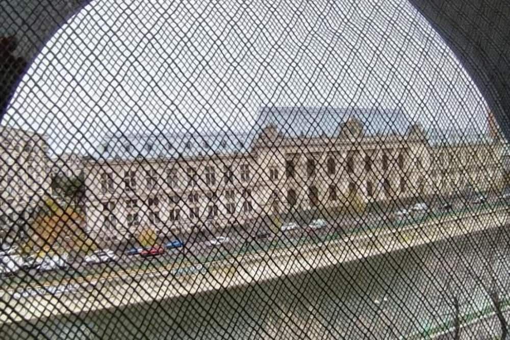 Antique Hostel - בוקרשט - מרפסת