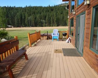 Lone Wolf Cabin at Wolfridge - Winthrop - Balcon