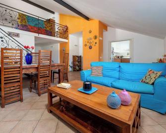 La Mela apartment - Meta - Soggiorno