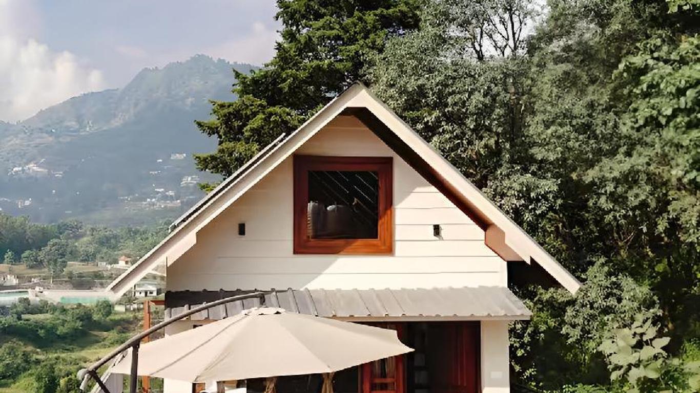 Lake Pleasant Cottage
