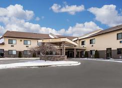 Econo Lodge - Ithaca - Rakennus