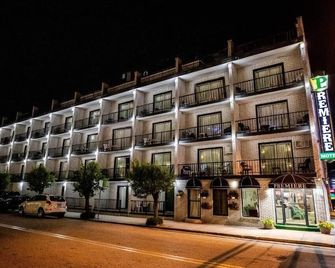 Premiere Motel - Wildwood - Building