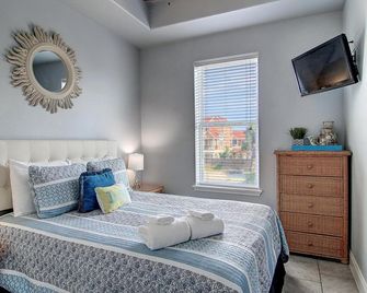 Livin On Island Time Shtd2 - Port Aransas - Bedroom