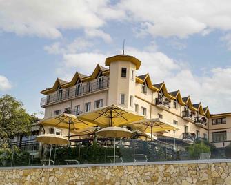 Hotel Bellavista - San Zeno di Montagna - Gebouw