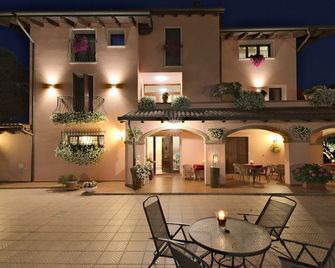 Villa Ai Tigli Venezia Guest House - Βενετία - Βεράντα