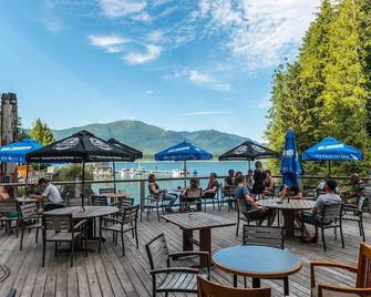 Shore 2 Please - Upper (Amazing Oceanviews) H198251310 - Port Renfrew - Piscina