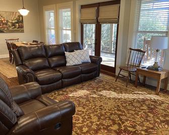 Our Little Farmhouse is a treat you are sure to enjoy. - Laurel - Living room