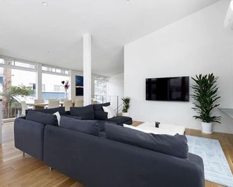 Alpinarc Chalet Hakuba - Hakuba - Living room