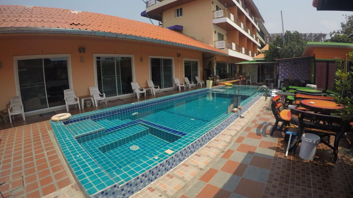 Bb House Beach Residences