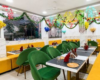 Hotel Sheeri Inn - Faizābād - Restaurante