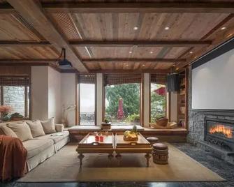 Yinchuanju Anji Canyon View Hot Spring Resort - Hangzhou - Living room