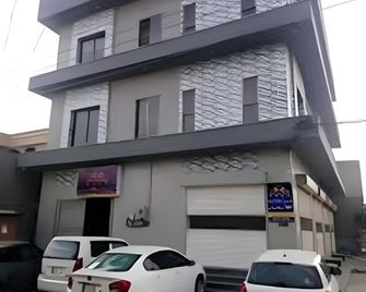 Fine Star Hotel - Faisalābād - Building