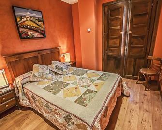 Hotel Rural Pajarapinta - Molinaseca - Bedroom
