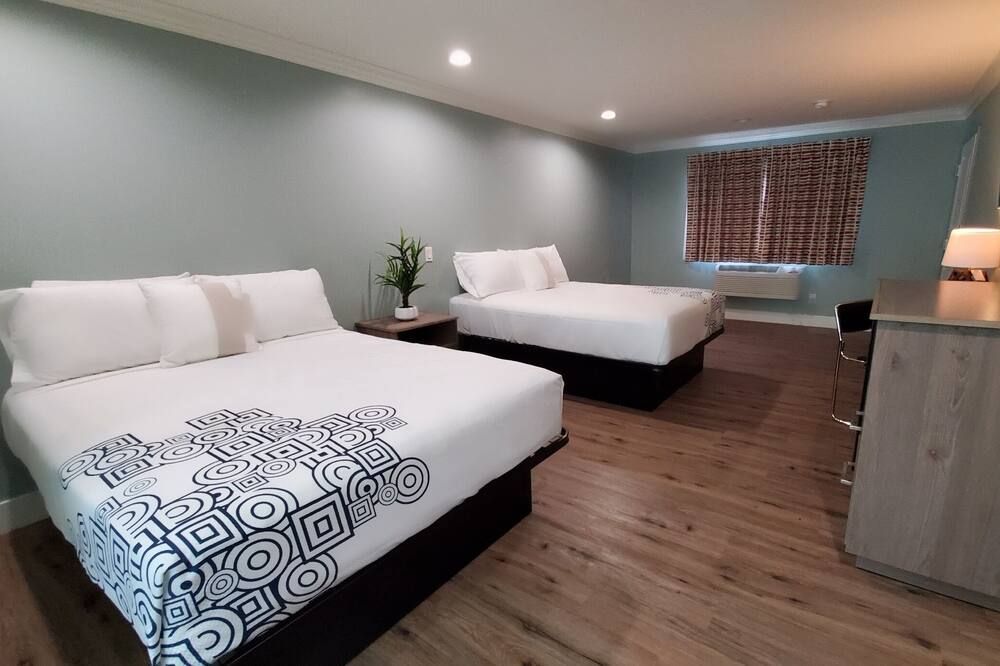 Crestridge Inn - Inglewood - Bedroom