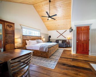 Shasta View Lodge - McCloud
