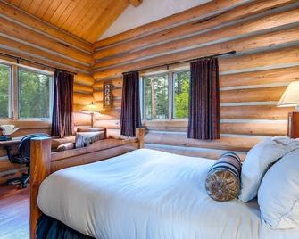 The Bates Motel, a Cozy and Quiet Cabin on Ashley Lake - Marion - Habitación