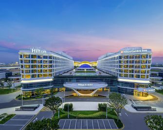 Hilton Guangzhou Baiyun Airport - Гуанчжоу - Будівля