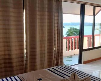 5 Family Bedrooms Guest House @ Boracay - Malay - Balcony