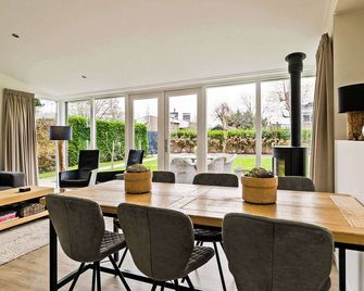 Villa near Veerse Meer with Garden Views - Kamperland - Τραπεζαρία