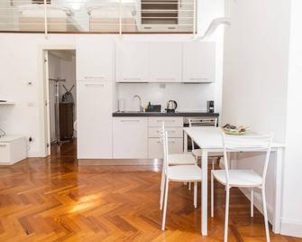 Loft2 via morosini centro Varese - Ixihome - Varese - Cocina