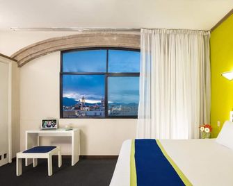 Vista Express Morelia - Morelia - Habitación