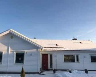 Great Stay Guest Villa 4 Bedrooms - Sandviken - Gebouw