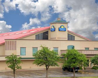Days Inn by Wyndham Lubbock South - Lubbock - Byggnad