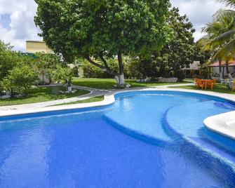 Amigos Hostel Cozumel - Cozumel - Pool