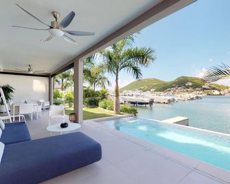 Beautiful 3 bedroom condo with private pool in St Maarten - Simpson Bay - Zwembad