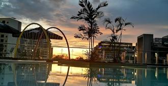 Sabah Oriental Hotel - Kota Kinabalu - Πισίνα