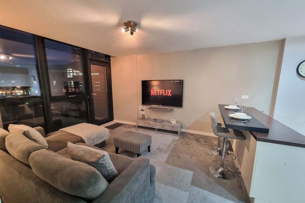 Canal Side Flat by City SuperHost - מנצ'סטר - סלון