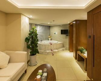 Hotspring Peninsula Resort Hotel - Kunming - Chambre
