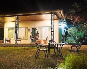 The Escape - 2 Bhk Farm Villa With Private Stream & Secret Waterfall - Port Blair - Innenhof