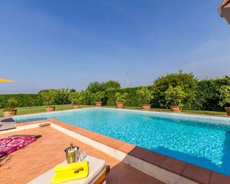 Villa Pallina with Pool - Happy Rentals - Massarosa - Pool