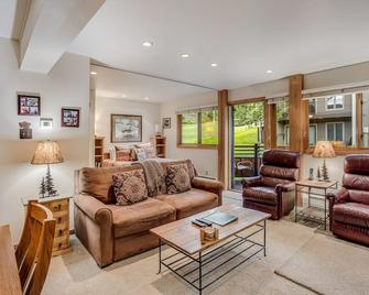 Laurelwood Condominiums 408 - Snowmass Village - Wohnzimmer