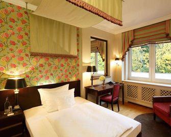 Romantik Hotel Kieler Kaufmann - Kiel - Habitación